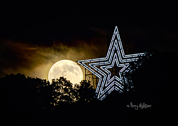 Summer Moon By Roanoke Star